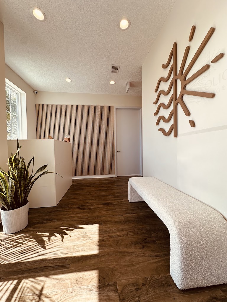 HydroLight Lounge in Ponte Vedra Beach, FL